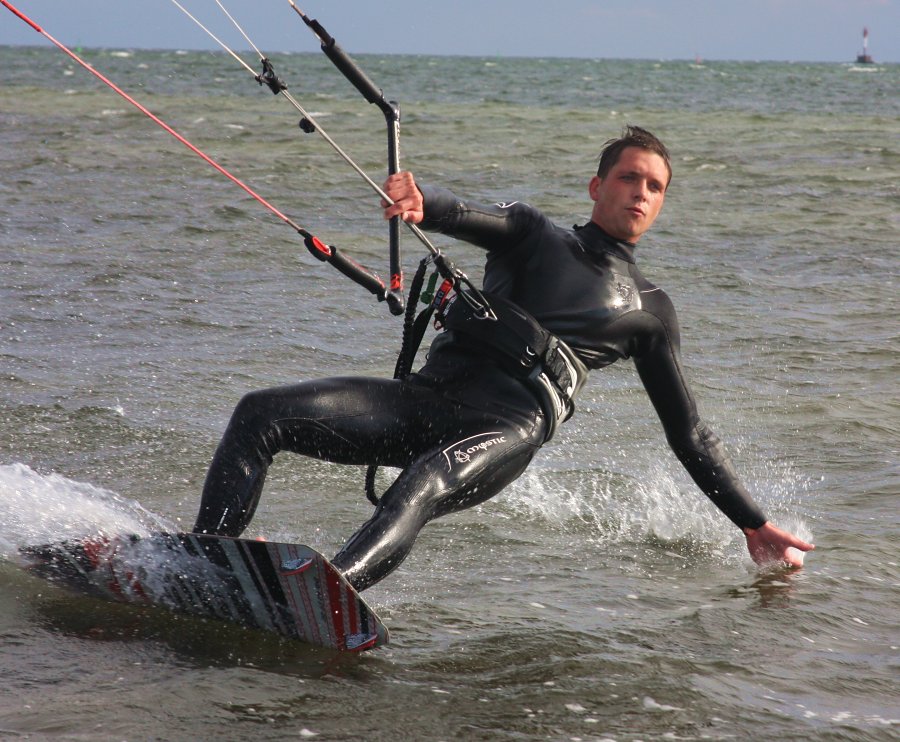 Kitesurfing w Jastarni na Pwyspie Helskim