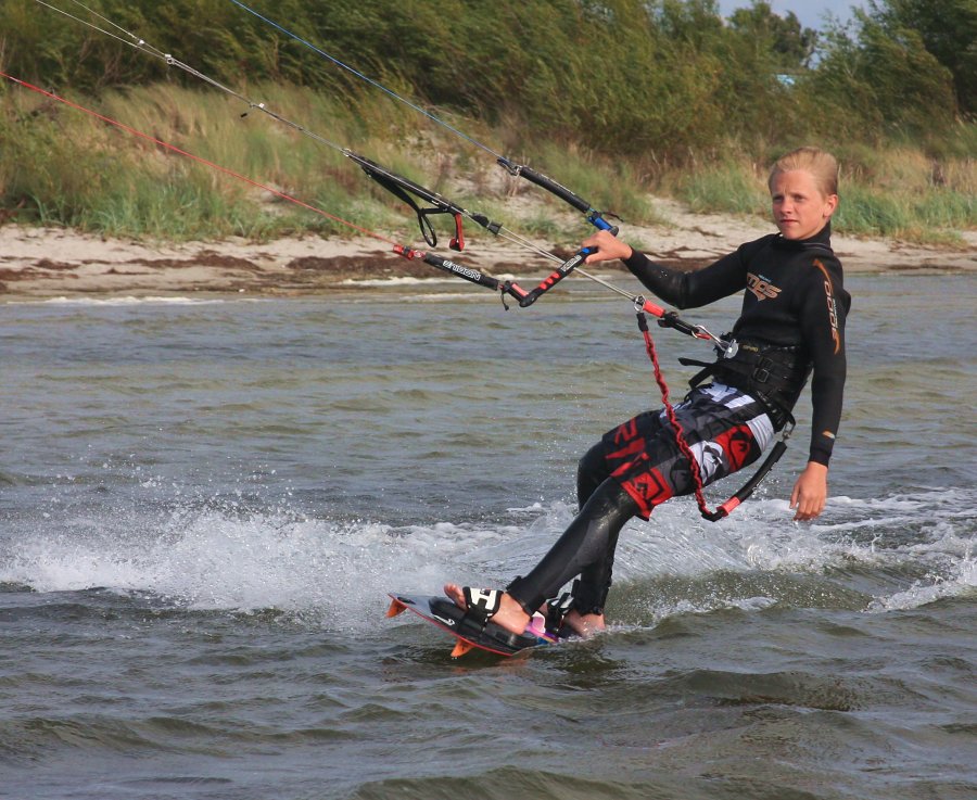 Kitesurfing w Jastarni na Pwyspie Helskim