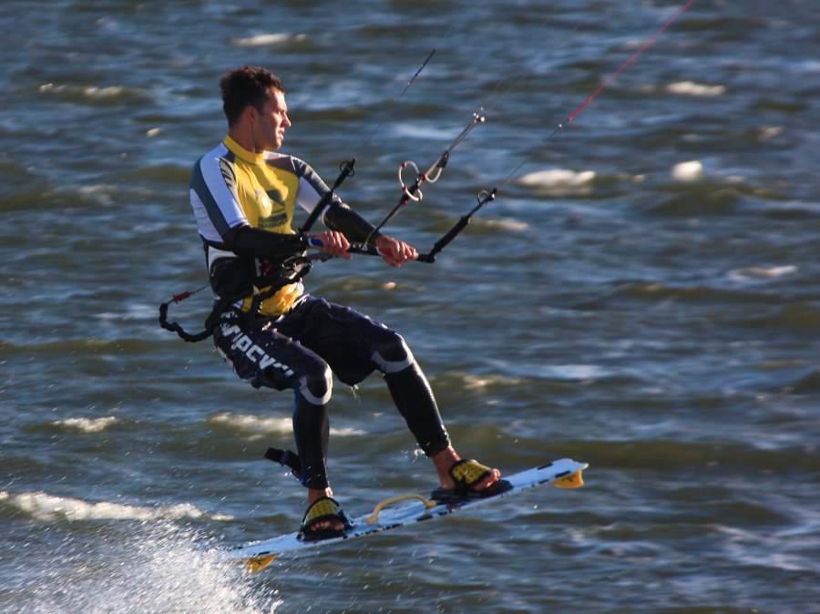 Windsurfing i kitesurfing w Jastarni na Pwyspie Helskim