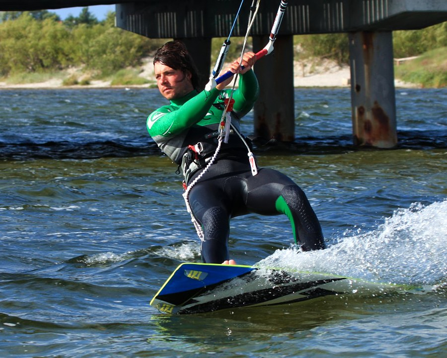 Kitesurfing i windsurfing, czyli 05.09.2012 na play obok OW AUGUSTYNA w Jastarni na Pwyspie Helskim