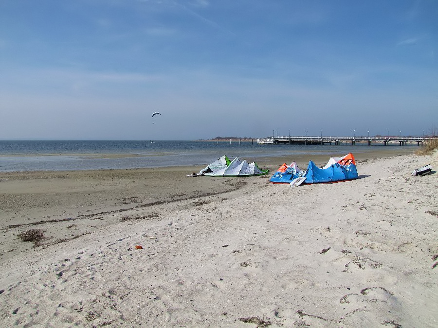 Wiosna, kitesurfing i +18C  w JASTARNI