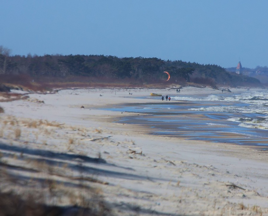 Soce, wiatr, morze, zatoka i plaa, czyli windsurfing i kitesurfing na Pwyspie Helskim