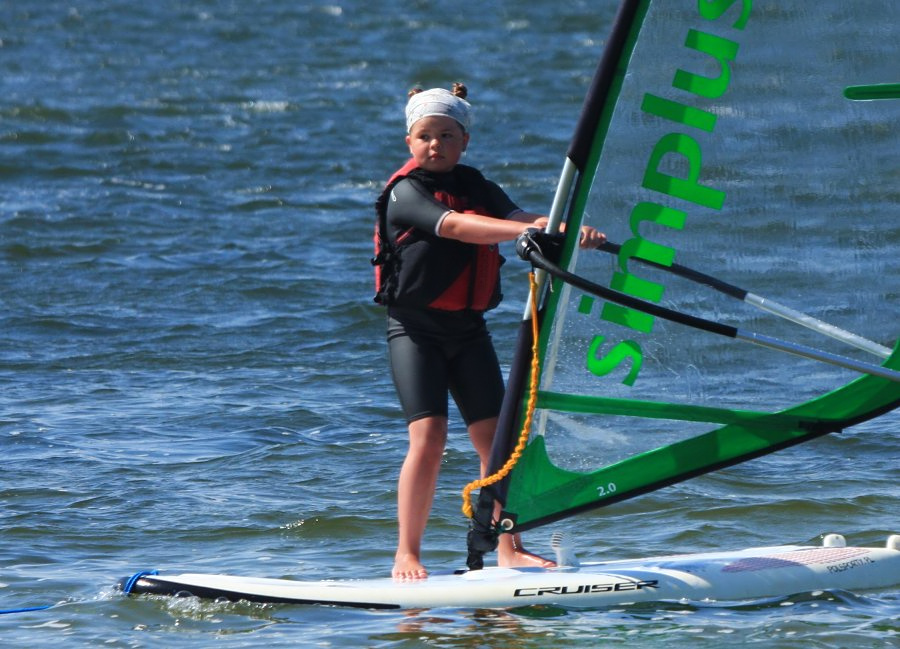 Soce, wiatr, morze, zatoka i plaa, czyli windsurfing i kitesurfing na Pwyspie Helskim