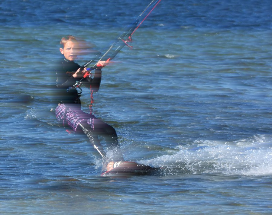 Soce, wiatr, morze, zatoka i plaa, czyli windsurfing i kitesurfing na Pwyspie Helskim