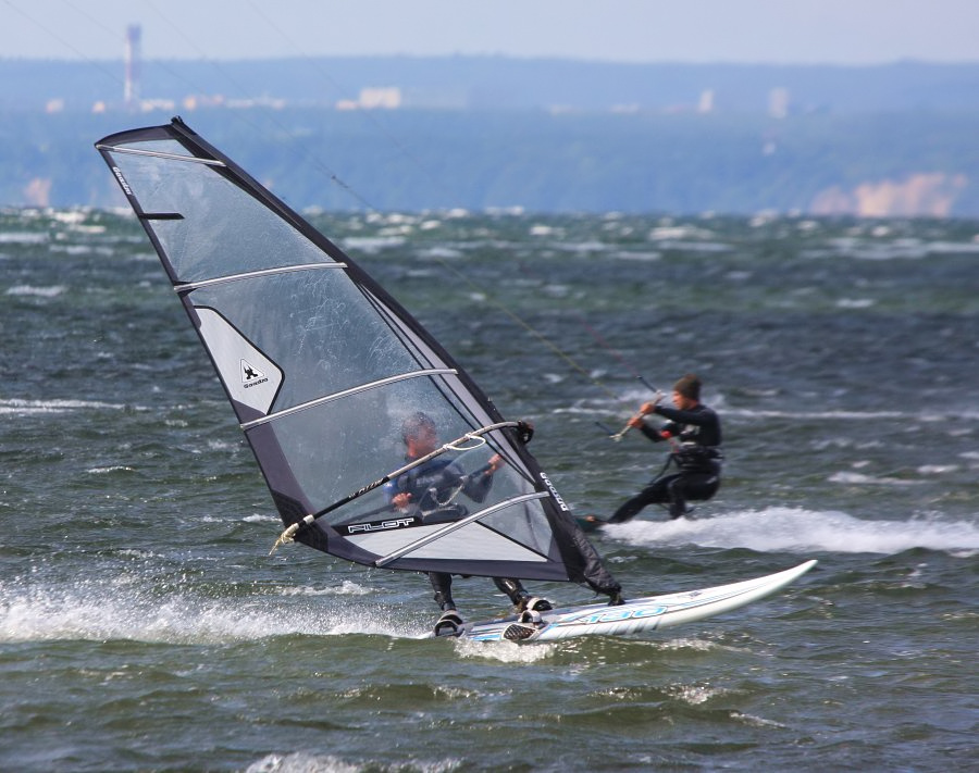 Windsurfing i kitesurfing w Jastarni na Pwyspie Helskim