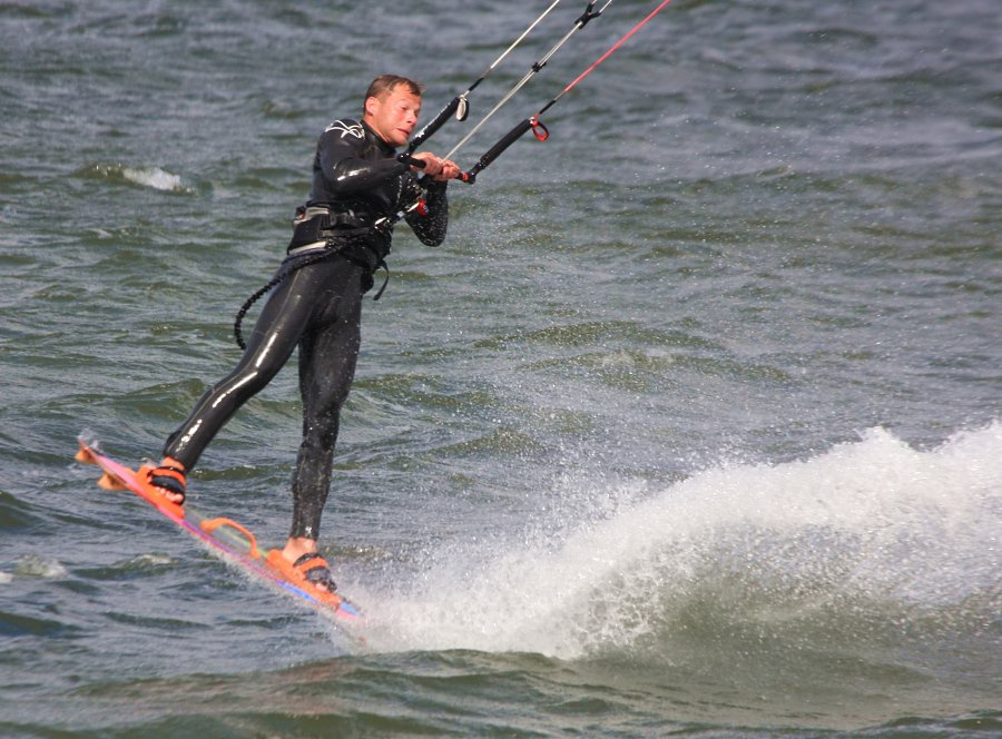 Windsurfing i kitesurfing w Jastarni na Pwyspie Helskim