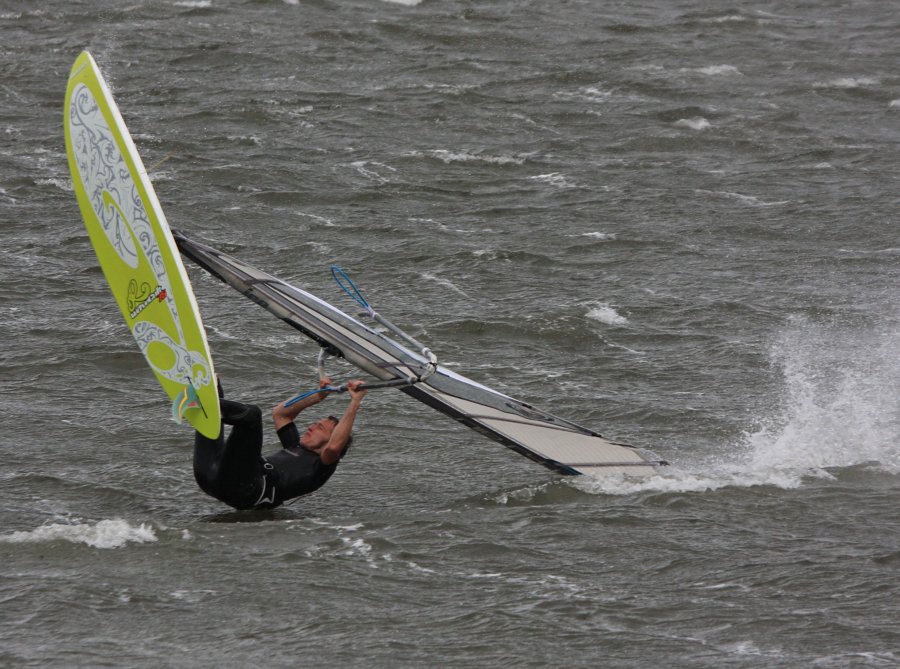 Windsurfing i kitesurfing w Jastarni na Pwyspie Helskim