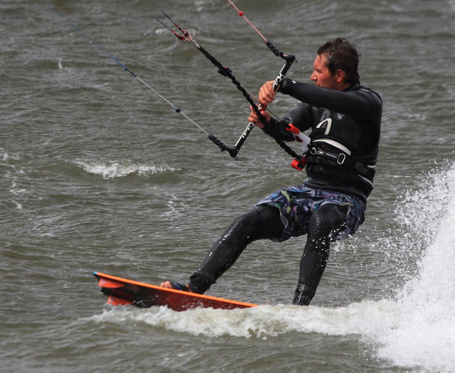 Windsurfing i kitesurfing w Jastarni na Pwyspie Helskim