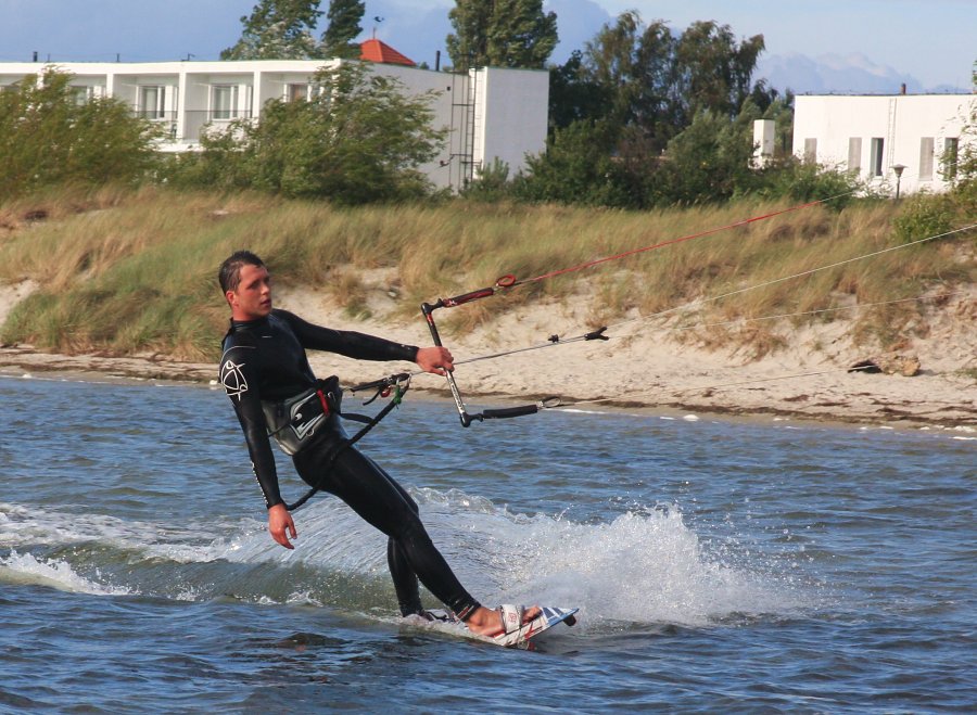 Kitesurfing w Jastarni na Pwyspie Helskim