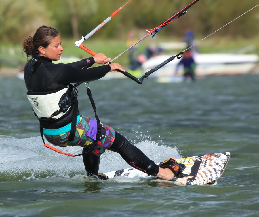 Woda i wiatr, czyli windsurfing i kitesurfing w Jastarni na Pwyspie Helskim