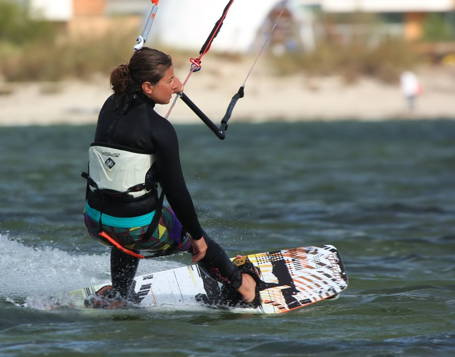 Woda i wiatr, czyli windsurfing i kitesurfing w Jastarni na Pwyspie Helskim