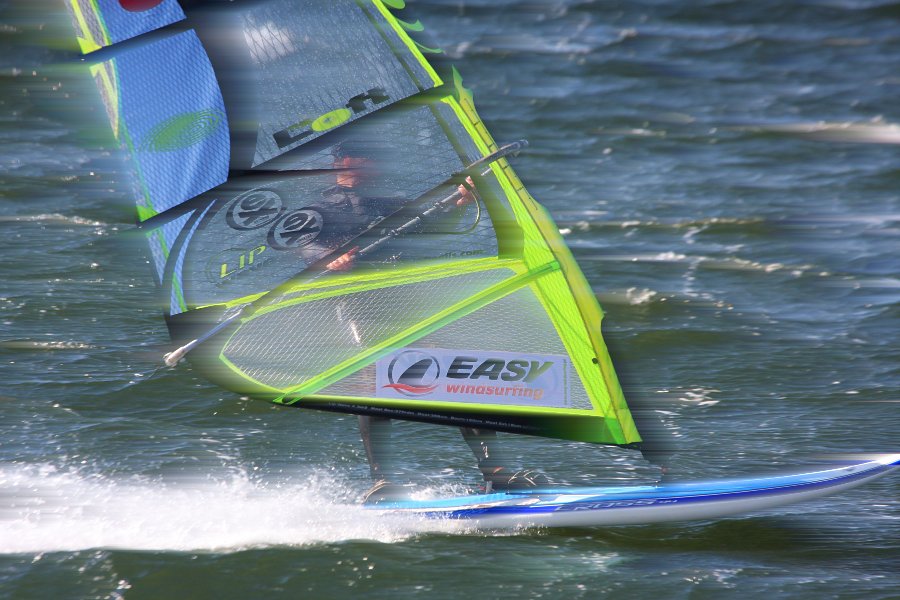 Soce, wiatr i woda, czyli windsurfing i kitesurfing na Pwyspie Helskim