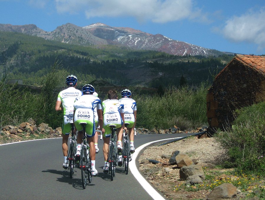 Basso, Nibali, Szmyd i spka, czyli Liquigas trenuje na Teide na Teneryfie