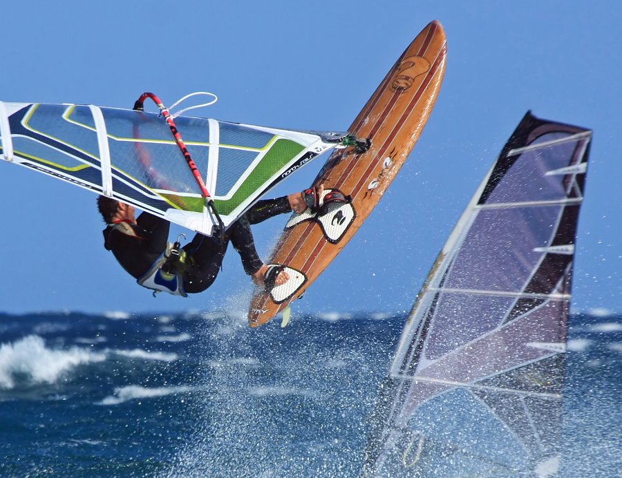 Windsurfing and kitesurfing in El Medano and El Cabezo on Tenerife, Canary Islands