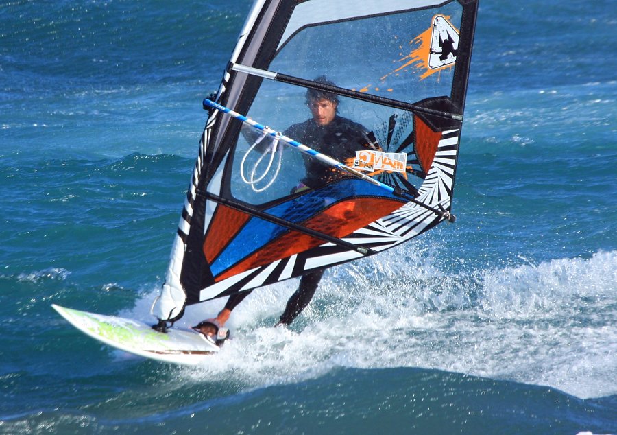 Windsurfing and kitesurfing in El Medano and El Cabezo on Tenerife, Canary Islands