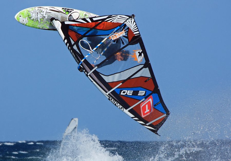 Windsurfing and kitesurfing in El Medano and El Cabezo on Tenerife, Canary Islands