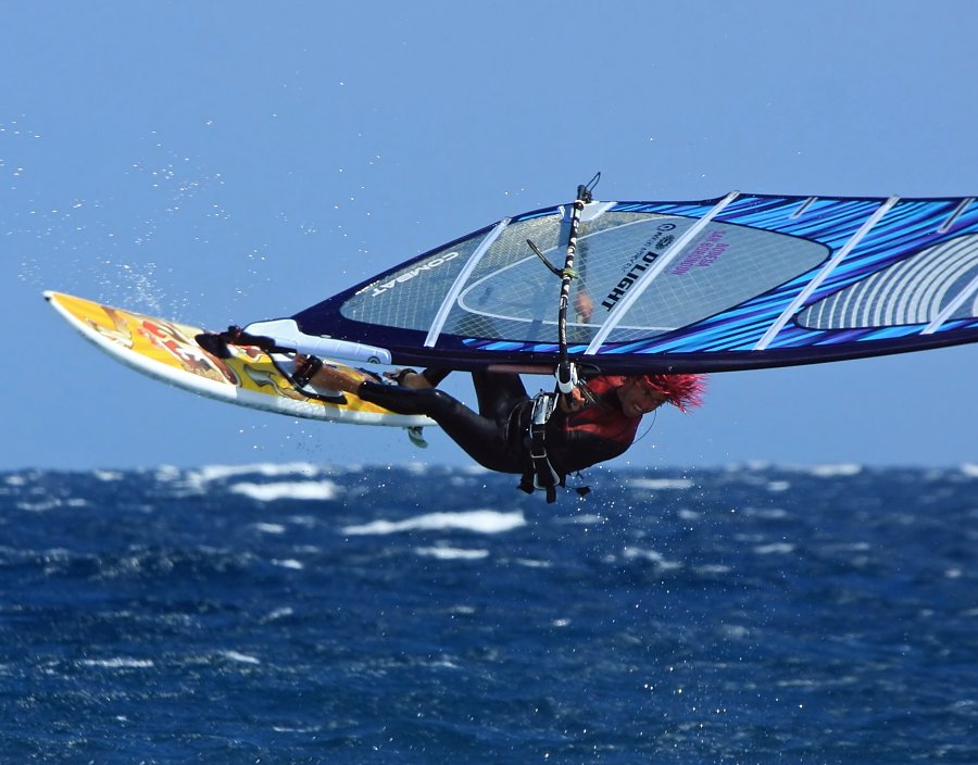 Windsurfing and kitesurfing in El Medano and El Cabezo on Tenerife, Canary Islands