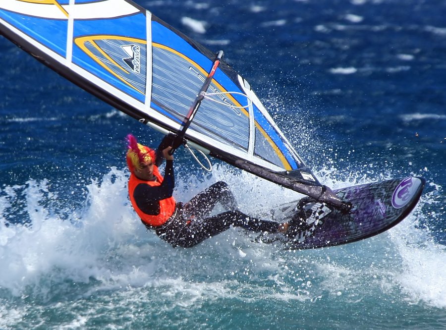 Windsurfing and kitesurfing in El Medano and El Cabezo on Tenerife, Canary Islands