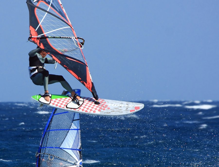 Windsurfing and kitesurfing in El Medano and El Cabezo on Tenerife, Canary Islands