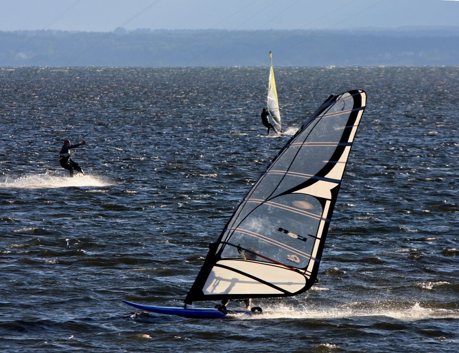 Windsurfing i kitesurfing w Jastarni na Pwyspie Helskim