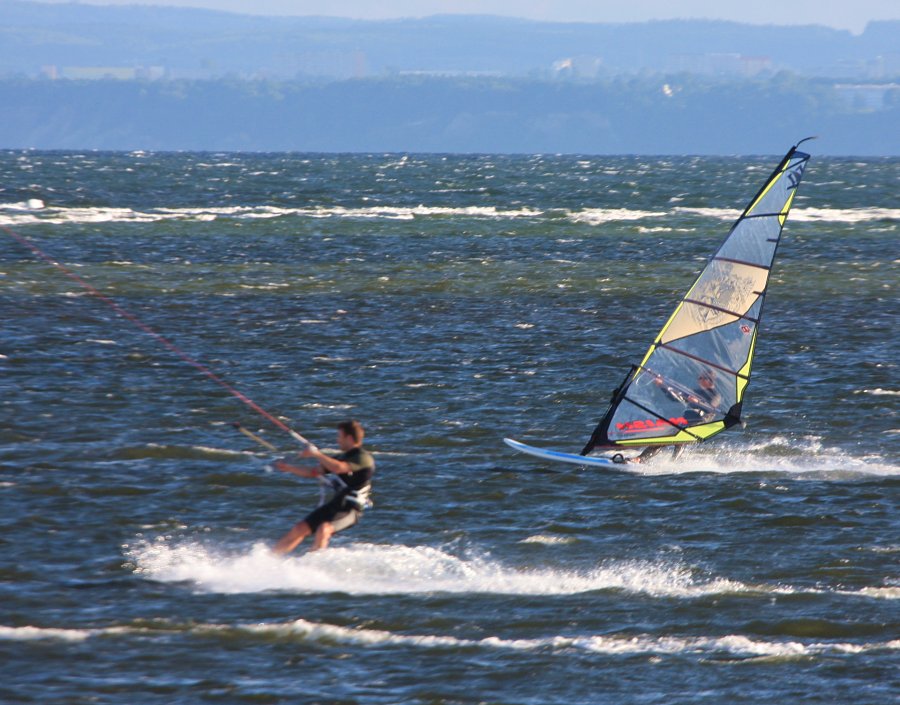 Windsurfing i kitesurfing w Jastarni na Pwyspie Helskim