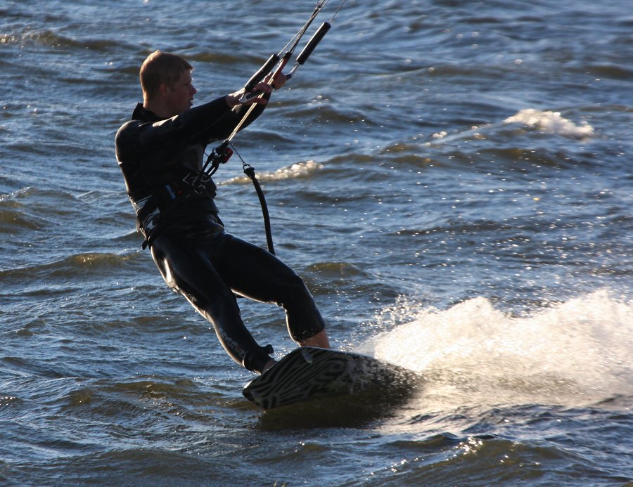 Windsurfing i kitesurfing w Jastarni na Pwyspie Helskim