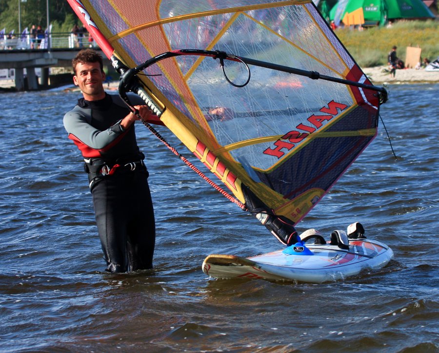 Kitesurfing i windsurfing, czyli 07.08.2012 obok OW AUGUSTYNA w Jastarni na Pwyspie Helskim