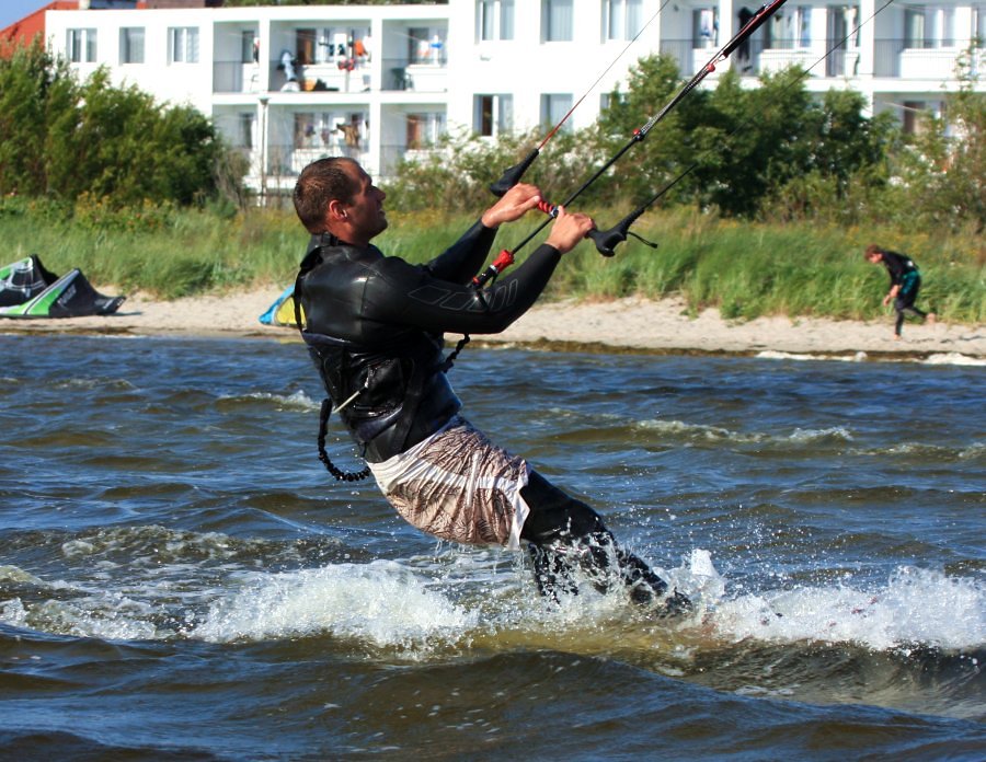 Kitesurfing i windsurfing, czyli 07.08.2012 obok OW AUGUSTYNA w Jastarni na Pwyspie Helskim