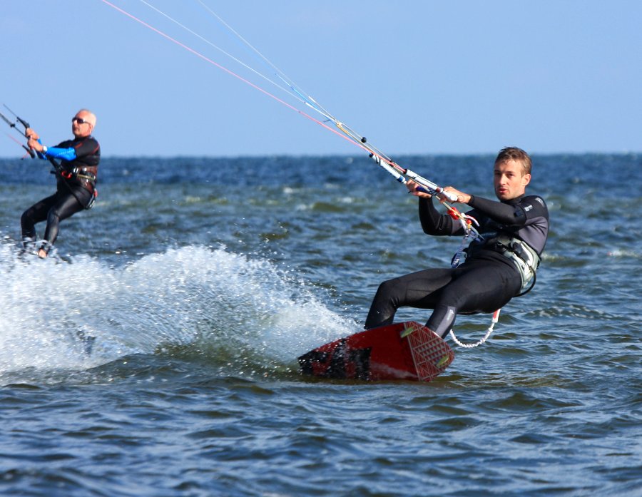 Kitesurfing i windsurfing, czyli 07.08.2012 obok OW AUGUSTYNA w Jastarni na Pwyspie Helskim