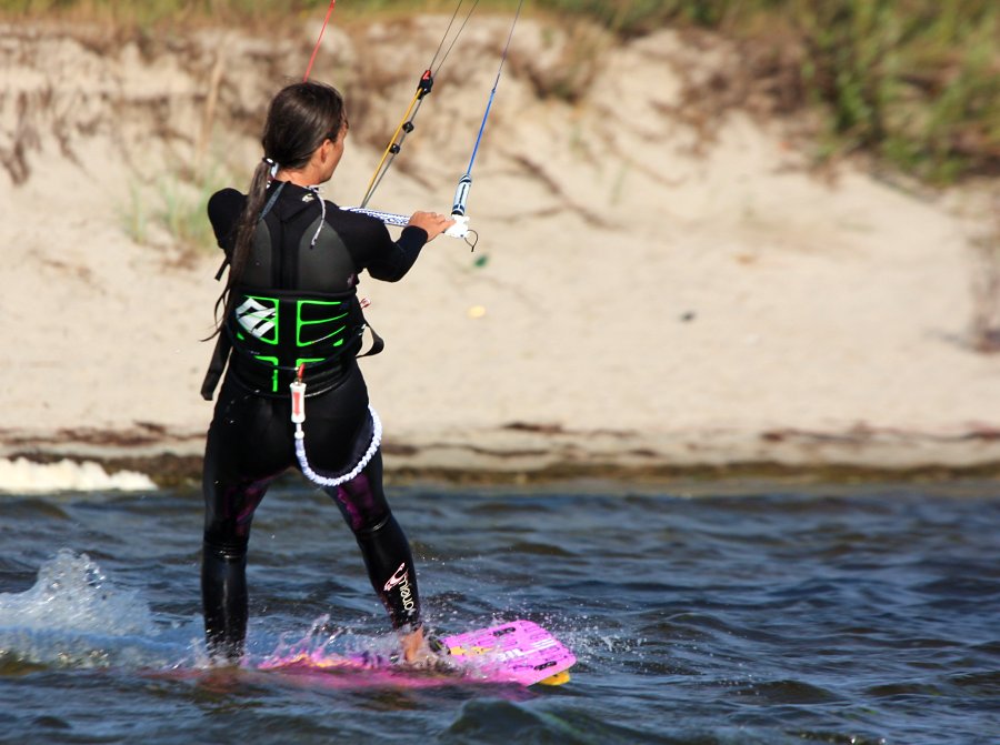 Kitesurfing i windsurfing, czyli 07.08.2012 obok OW AUGUSTYNA w Jastarni na Pwyspie Helskim