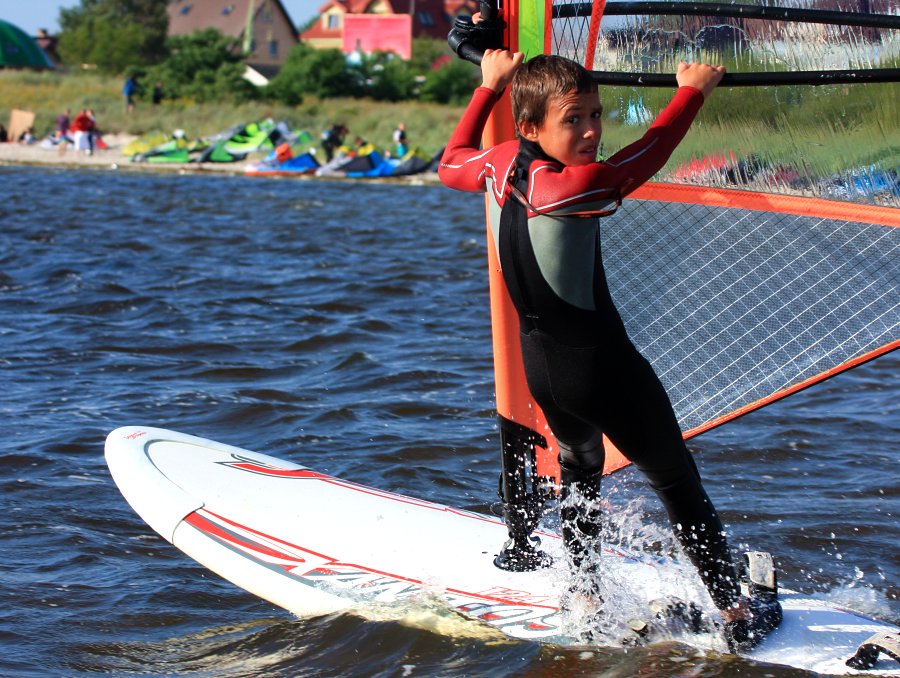 Kitesurfing i windsurfing, czyli 07.08.2012 obok OW AUGUSTYNA w Jastarni na Pwyspie Helskim