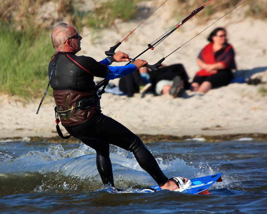 Kitesurfing i windsurfing, czyli 07.08.2012 obok OW AUGUSTYNA w Jastarni na Pwyspie Helskim