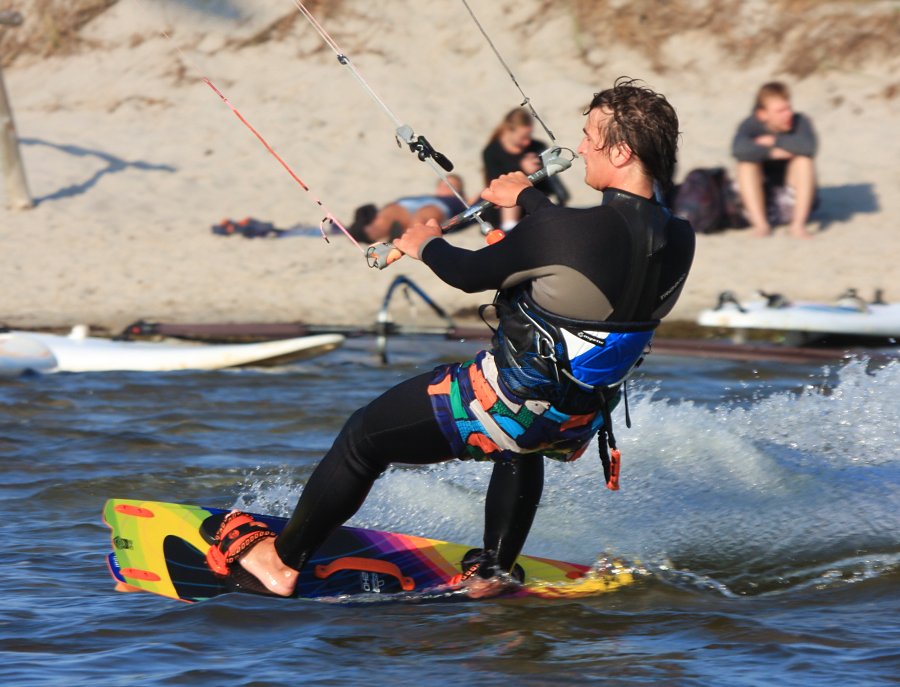 Kitesurfing i windsurfing, czyli 07.08.2012 obok OW AUGUSTYNA w Jastarni na Pwyspie Helskim