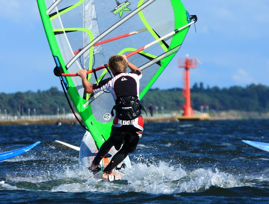 Kitesurfing i windsurfing, czyli 09.08.2012 obok OW AUGUSTYNA w Jastarni na Pwyspie Helskim