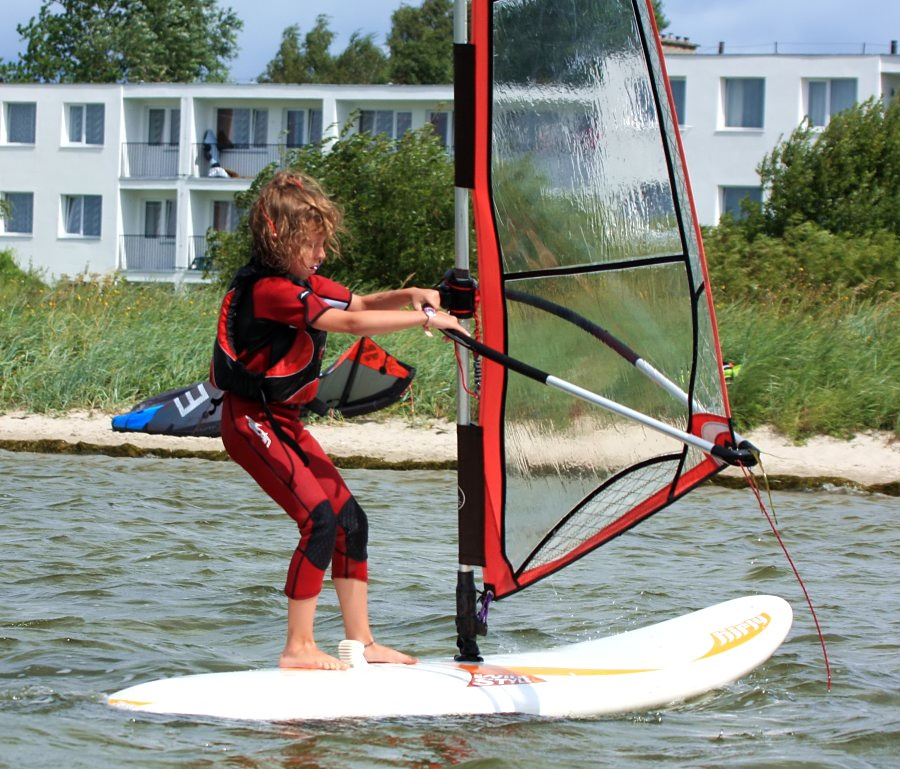 Kitesurfing i windsurfing, czyli 10.08.2012 obok OW AUGUSTYNA w Jastarni na Pwyspie Helskim