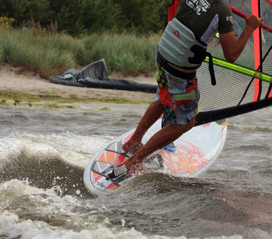 Kitesurfing i windsurfing, czyli 21.08.2012 obok OW AUGUSTYNA w Jastarni na Pwyspie Helskim