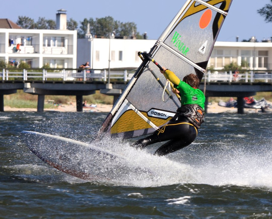 Kitesurfing i windsurfing, czyli 22.08.2012 obok OW AUGUSTYNA w Jastarni na Pwyspie Helskim