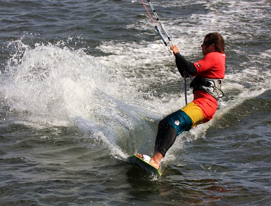 Kitesurfing i windsurfing, czyli 23.08.2012 obok OW AUGUSTYNA w Jastarni na Pwyspie Helskim