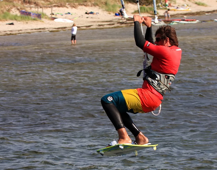 Kitesurfing i windsurfing, czyli 23.08.2012 obok OW AUGUSTYNA w Jastarni na Pwyspie Helskim