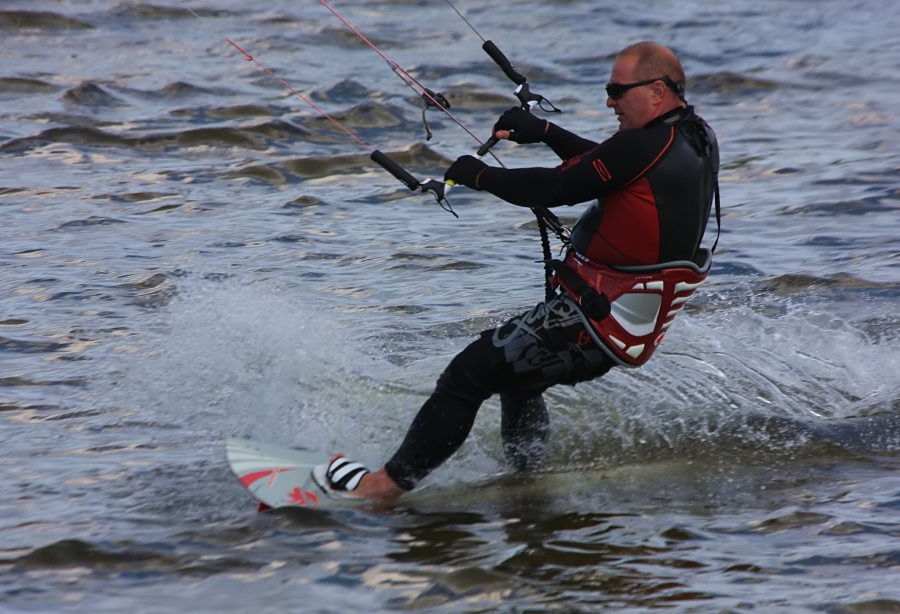 Kitesurfing i windsurfing, czyli 23.08.2012 obok OW AUGUSTYNA w Jastarni na Pwyspie Helskim