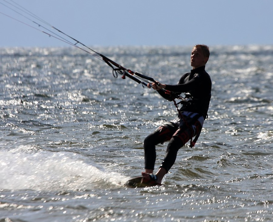 Kitesurfing i windsurfing, czyli 23.08.2012 obok OW AUGUSTYNA w Jastarni na Pwyspie Helskim