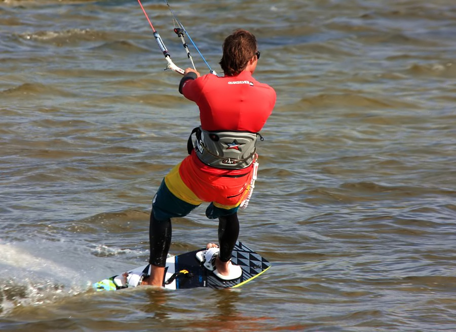 Kitesurfing i windsurfing, czyli 23.08.2012 obok OW AUGUSTYNA w Jastarni na Pwyspie Helskim