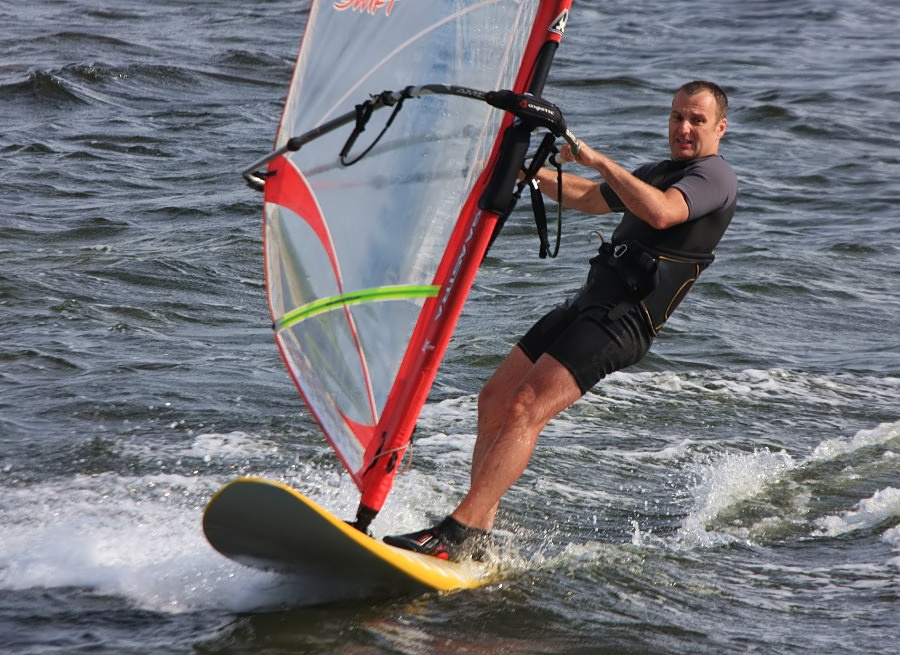 Kitesurfing i windsurfing, czyli 23.08.2012 obok OW AUGUSTYNA w Jastarni na Pwyspie Helskim