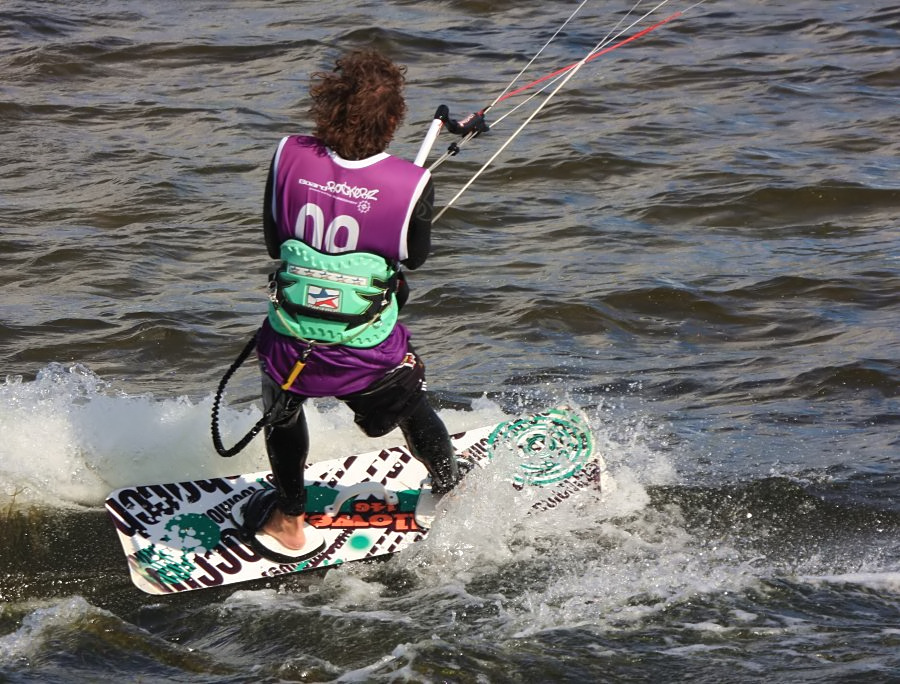 Kitesurfing i windsurfing, czyli 23.08.2012 obok OW AUGUSTYNA w Jastarni na Pwyspie Helskim