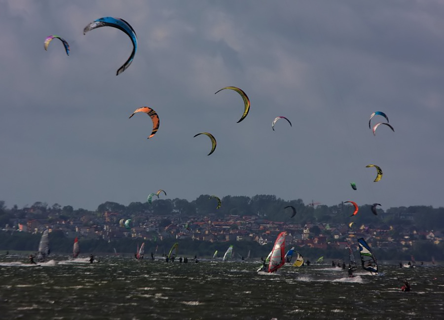 Kitesurfing, windsurfing i skydiving, czyli 27.08.2012 na Pwyspie Helskim