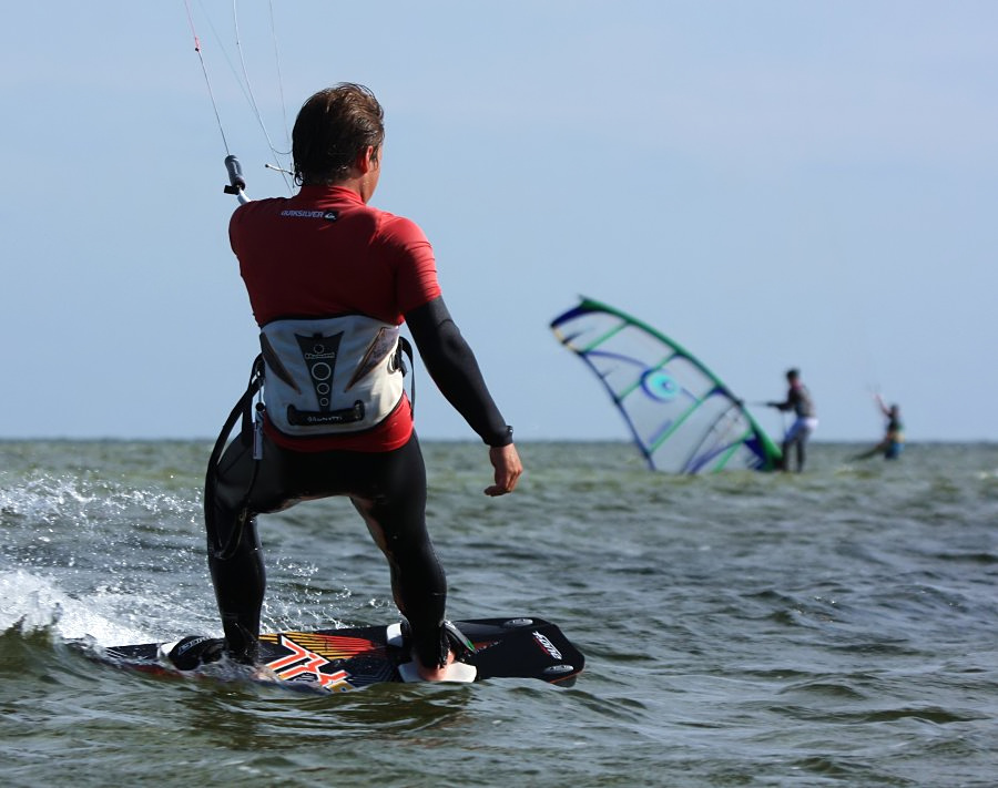 Kitesurfing i windsurfing, czyli 05.09.2012 na play obok OW AUGUSTYNA w Jastarni na Pwyspie Helskim