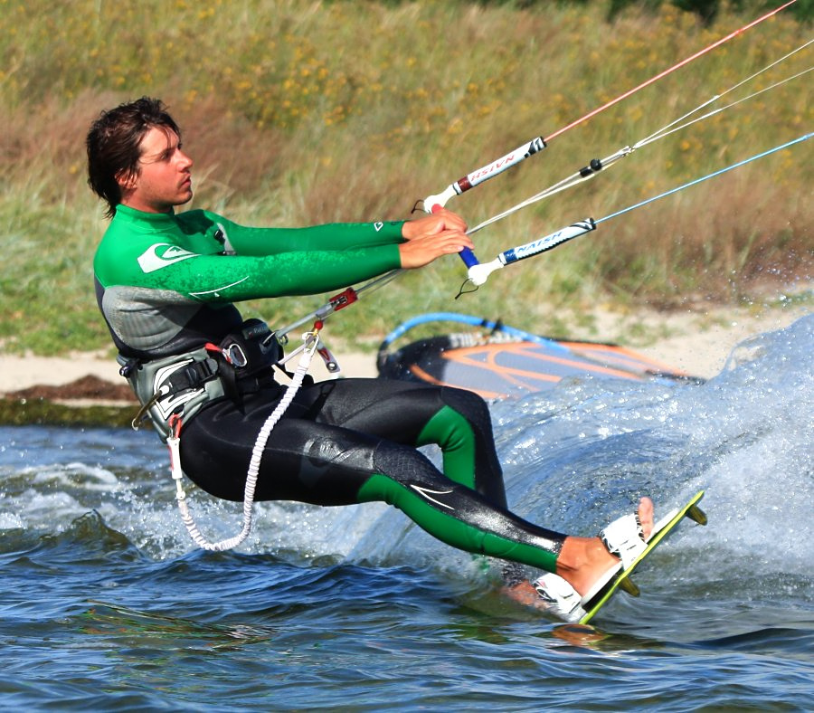 Kitesurfing i windsurfing, czyli 05.09.2012 na play obok OW AUGUSTYNA w Jastarni na Pwyspie Helskim