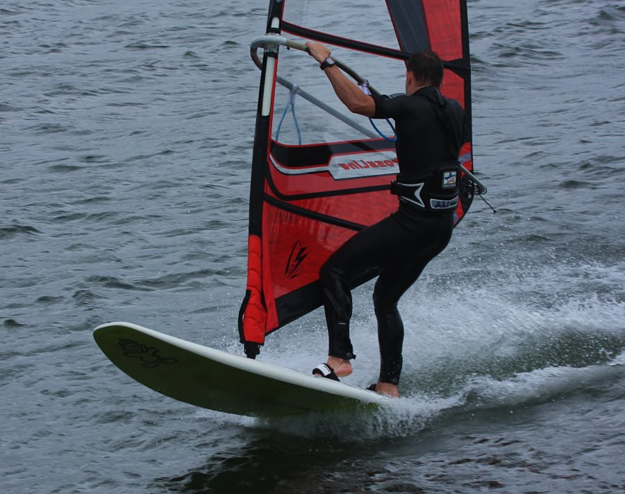 Kitesurfing i windsurfing, czyli 07.09.2012 na play obok OW AUGUSTYNA w Jastarni na Pwyspie Helskim