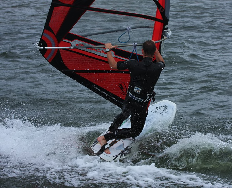 Kitesurfing i windsurfing, czyli 07.09.2012 na play obok OW AUGUSTYNA w Jastarni na Pwyspie Helskim