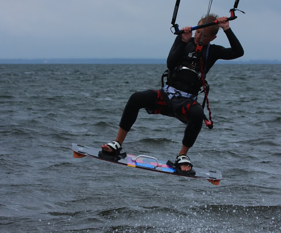 Kitesurfing i windsurfing, czyli 07.09.2012 na play obok OW AUGUSTYNA w Jastarni na Pwyspie Helskim